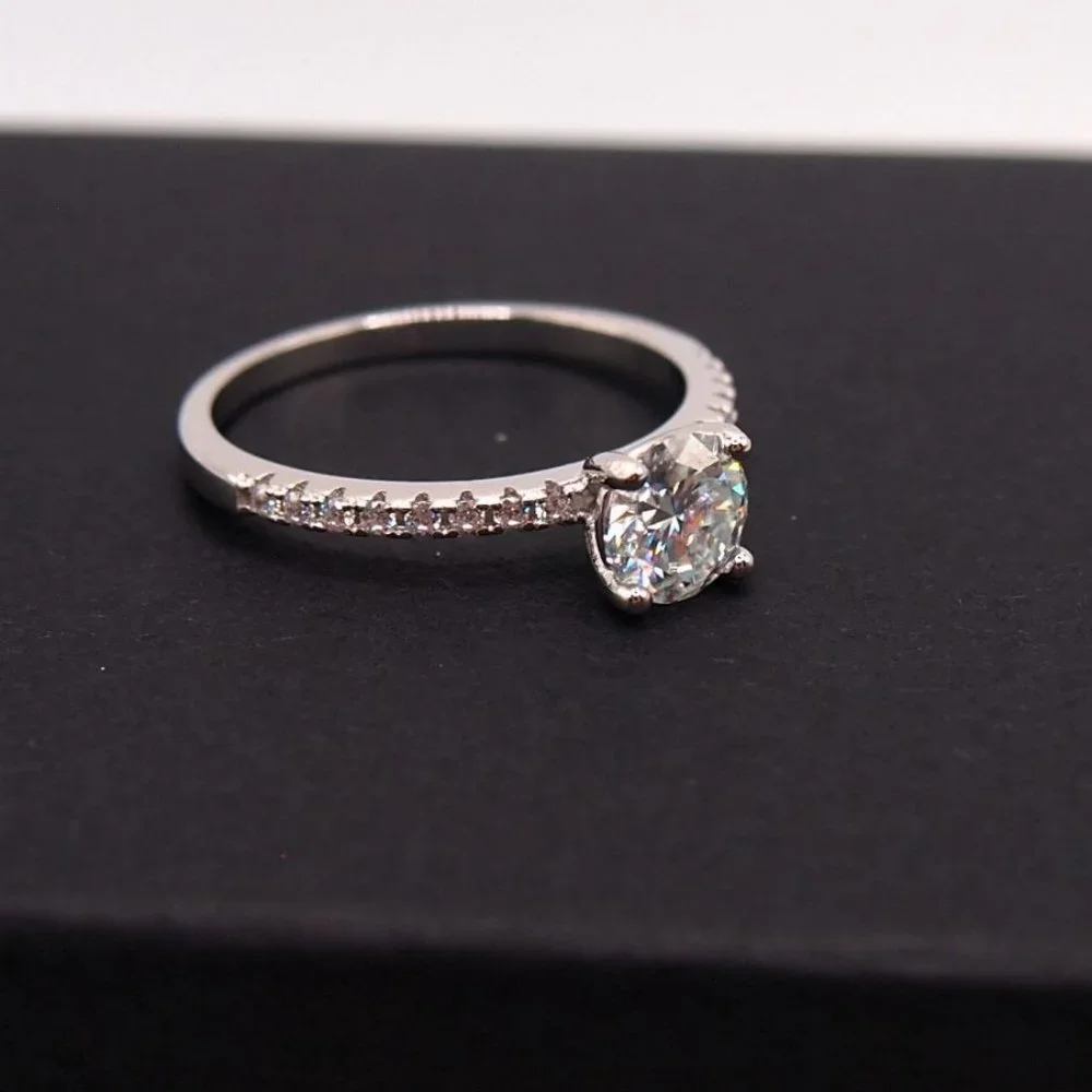 Stunning Petite GRA Certified 1.00Ctw Moissanite Diamond Ring - Picture 7 of 12